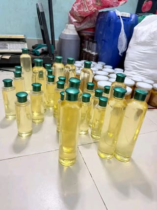 কাঠের ঘানির নারিকেল তেল হাফ কেজি 2