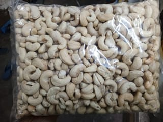 🌰 প্রিমিয়াম কাঁচা কাজুবাদাম (Raw Cashew Nuts) 1