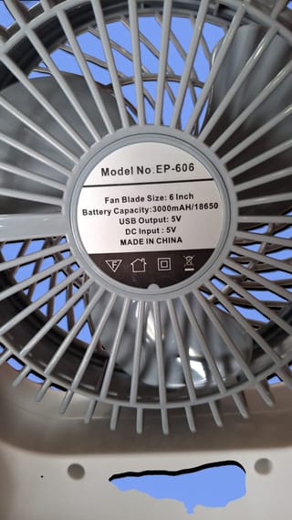 রিচার্জেবল সোলার ফ্যান + LED লাইট 3