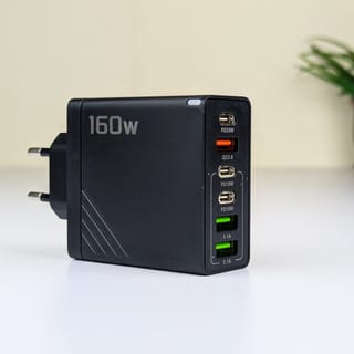 160W Super Fast Multi-Port GaN Charger with 6-in-1 Power Delivery & Type-C Cable 4