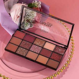 Pastel Beauty Eyeshadow Invite Only 15 Colour Palette 1