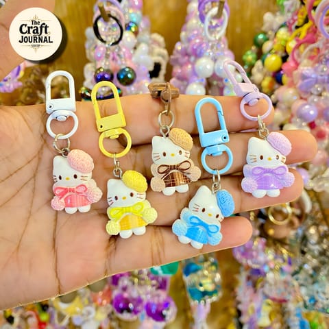 Kawaii Hello Kitty Figurine Charm – Colorful Bow Keychain Set