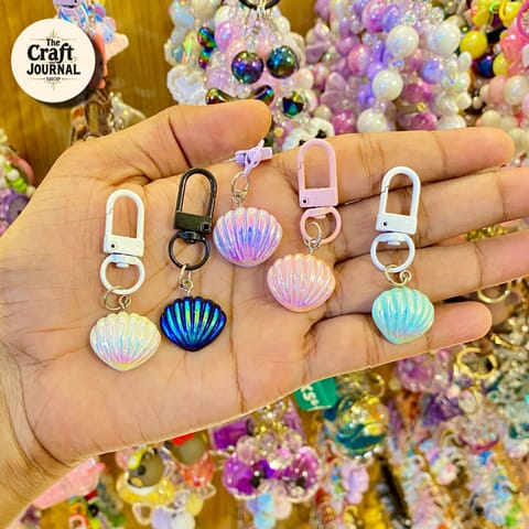Iridescent Shell Keychain – Mermaid Style Bag Charm