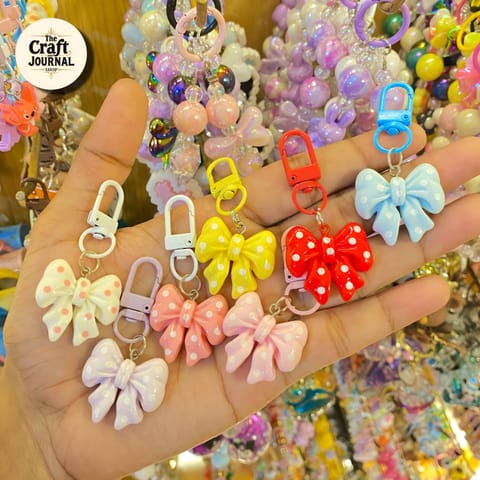 Kawaii Bow Figurine Charm – Cute Aesthetic Keychain Set