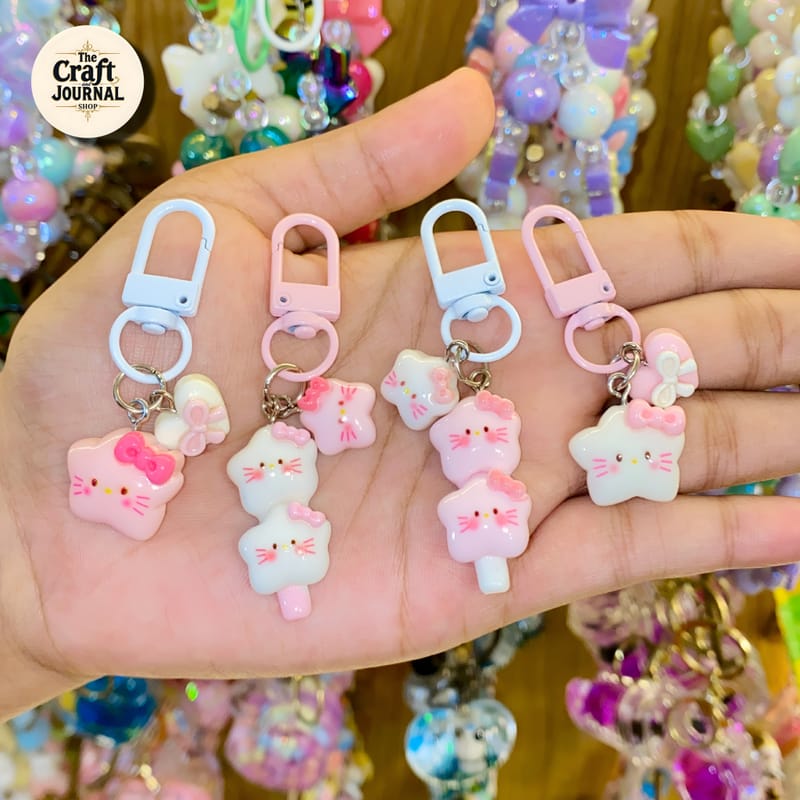 Hello Kitty Star With Love Keychain