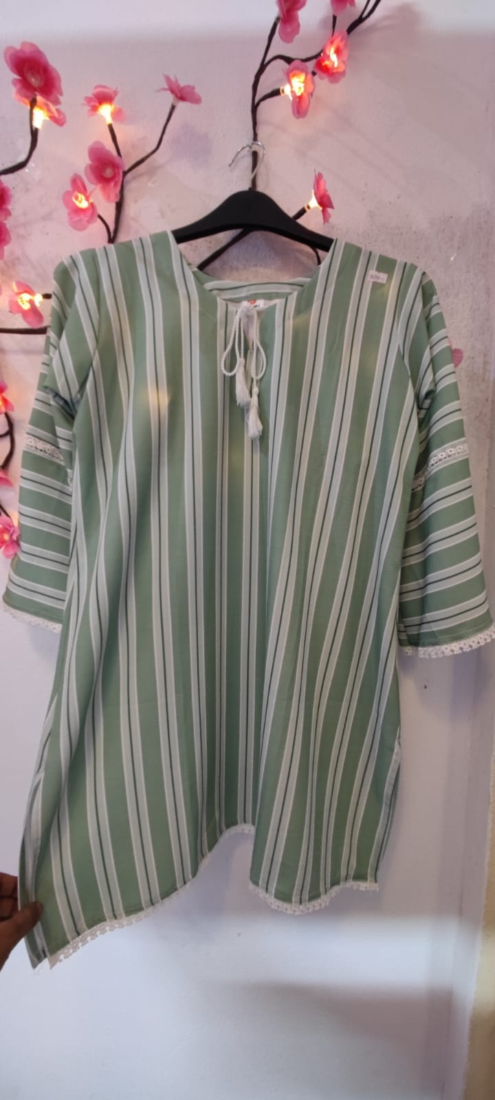 Steps Élégance Premium Striped Kurti