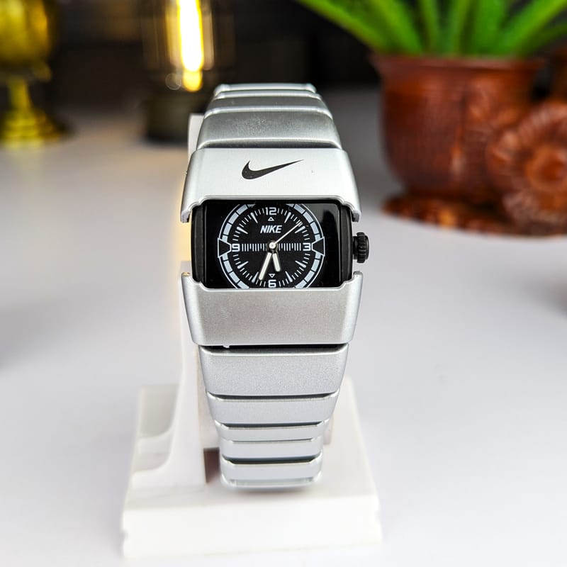 RC Nikee Chain Watch – Black / Silver