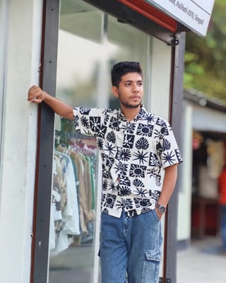 Amdoora Abstract Retro Half Shirt 1