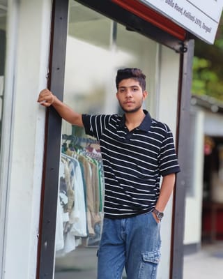 Amdoora Black Pinstripe Casual Polo 2