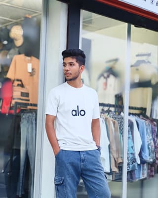 Off-White  "Alo" T-Shirt 3