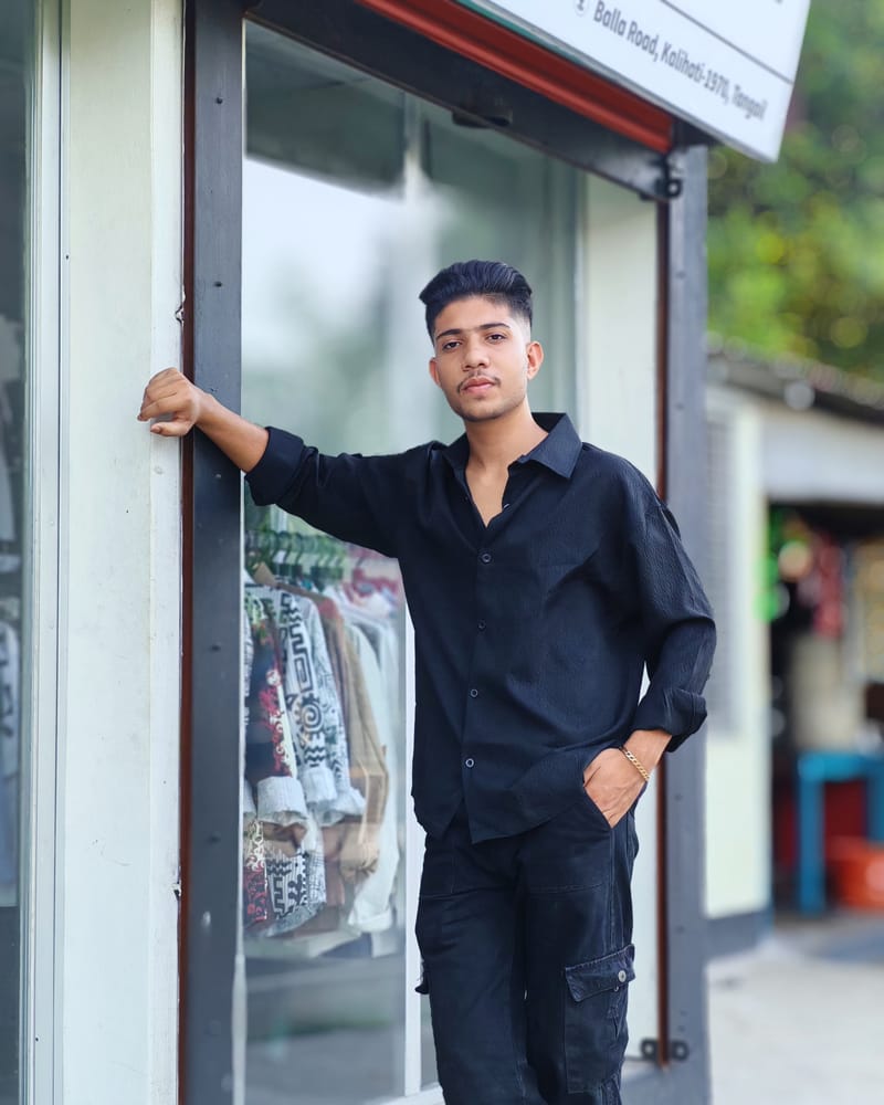 Amdoora Classic Black Solid Boxy Fit Shirt