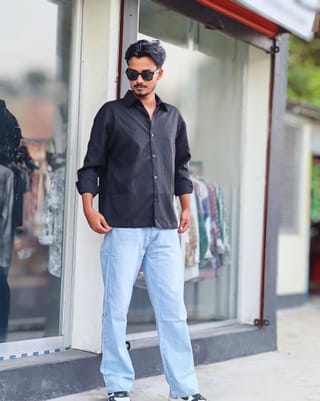 Amdoora Classic Black Solid Boxy Fit Shirt 3