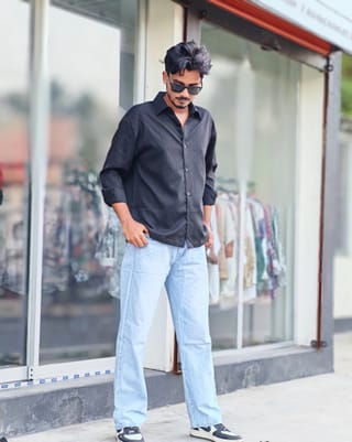 Amdoora Classic Black Solid Boxy Fit Shirt 4