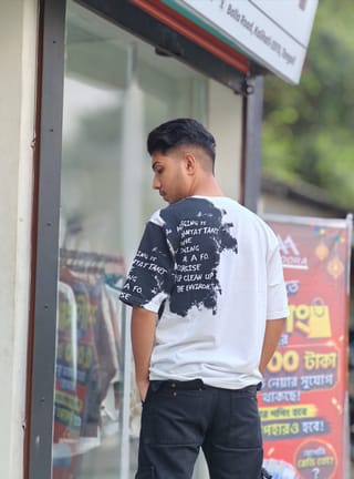  Amdoora Half-Splatter Typography White & Black T-Shirt    4
