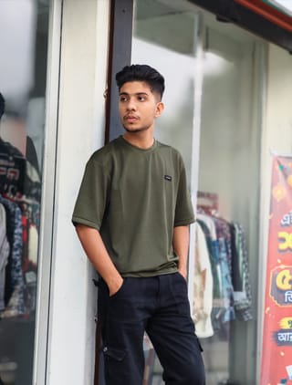Amdoora Minimalist Textured Olive Green T-Shirt 2