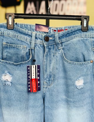 Amdoora Vintage Light Blue Distressed Semi Baggy Jeans 2