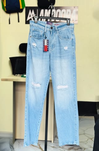 Amdoora Vintage Light Blue Distressed Semi Baggy Jeans 3