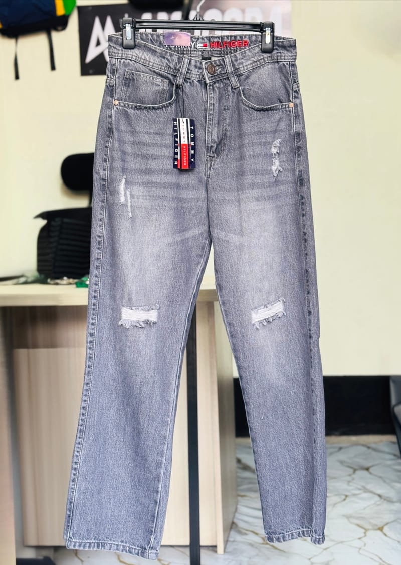 Amdoora Ash Grey Distressed Semi Baggy Jeans