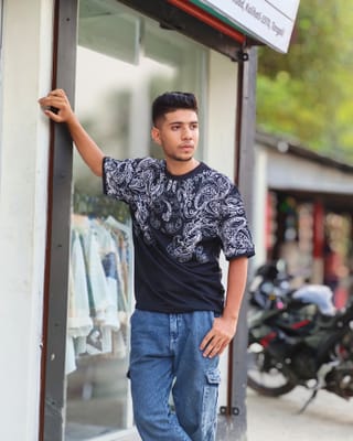 Amdoora Black Paisley Print T-Shirt 2