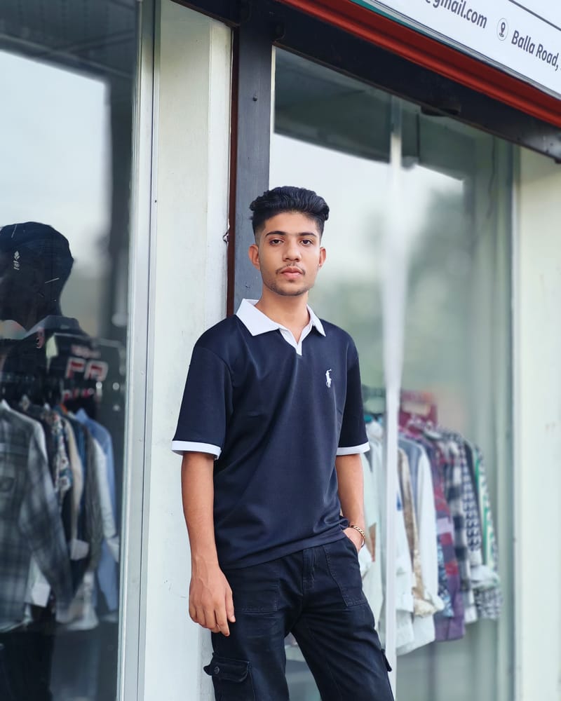 Amdoora Black Modern Fit Polo Shirt