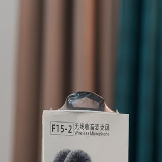 F11-2 Dual Wireless Microphone Set 2