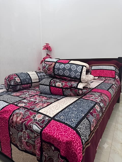 5 pics Comforter Set 