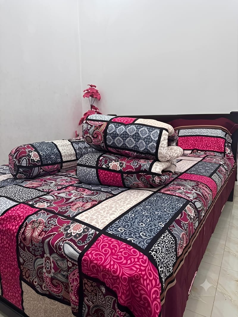 5 pics Comforter Set