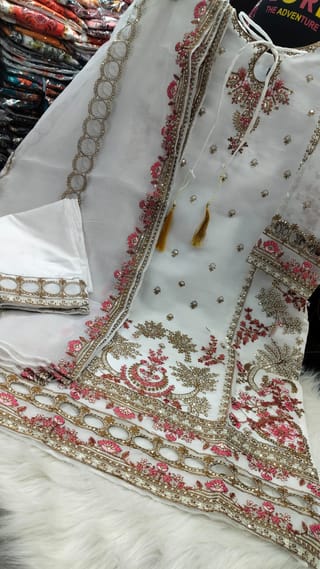 Pakistani Design Sada Bahar Tissue 4-Piece Embroidered Salwar Kameez Set 1