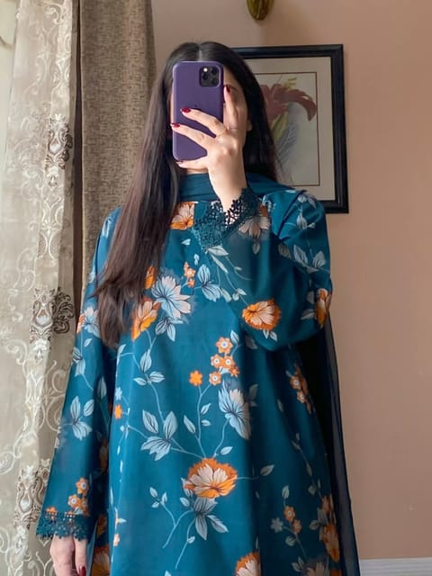 👗𝐃𝐢𝐠𝐢𝐭𝐚𝐥 𝐏𝐫𝐢𝐧𝐭𝐞𝐝 3 𝐏𝐢𝐞𝐜𝐞𝐬👗​𝐅𝐚𝐛𝐫𝐢𝐜 :  China Microstich **With Lase& Tarsel Work ** Smooth (𝐊𝐚𝐦𝐢𝐣 + 𝐏𝐚𝐧𝐭 )