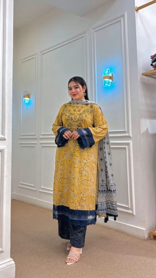 👗𝐃𝐢𝐠𝐢𝐭𝐚𝐥 𝐏𝐫𝐢𝐧𝐭𝐞𝐝 3 𝐏𝐢𝐞𝐜𝐞𝐬👗​𝐅𝐚𝐛𝐫𝐢𝐜 :  China Microstich *With Lase Work* Smooth (𝐊𝐚𝐦𝐢𝐣 + 𝐏𝐚𝐧𝐭 ) 3
