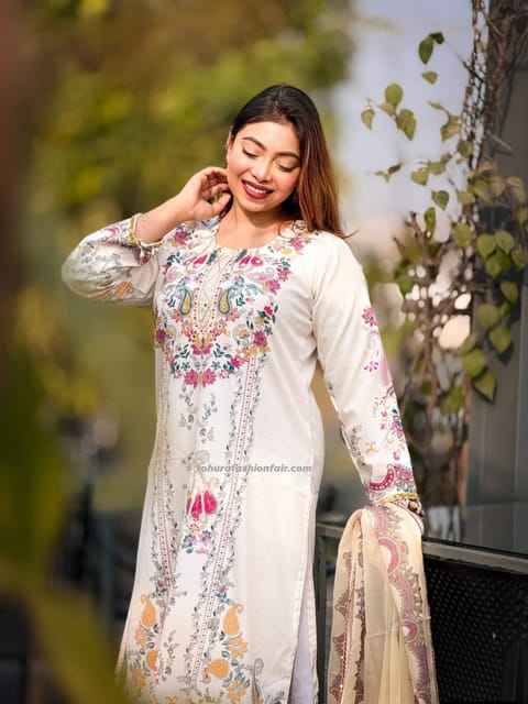👗𝐃𝐢𝐠𝐢𝐭𝐚𝐥 𝐏𝐫𝐢𝐧𝐭𝐞𝐝 3 𝐏𝐢𝐞𝐜𝐞𝐬👗​𝐅𝐚𝐛𝐫𝐢𝐜 :  China Microstich *With Lase Work* Smooth (𝐊𝐚𝐦𝐢𝐣 + 𝐏𝐚𝐧𝐭 )