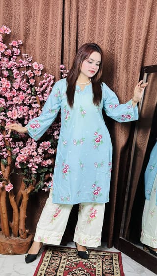 পোশাকের ধরন: ২-পিস কো-অর্ড সেট (Co-ord Set) 3