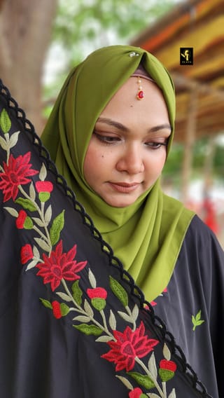 Premium Embroidery Short Cape Abaya Red Lotus (Black) 3