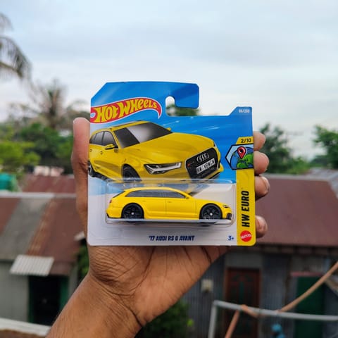 Hot Wheels ’17 Audi RS 6 Avant – HW Euro 2/10 | 1:64 Diecast