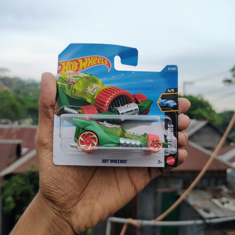Hot Wheels 2026 Hot Wheengs Treasure Hunt – X-Raycers 4/5 | 1:64 Diecast