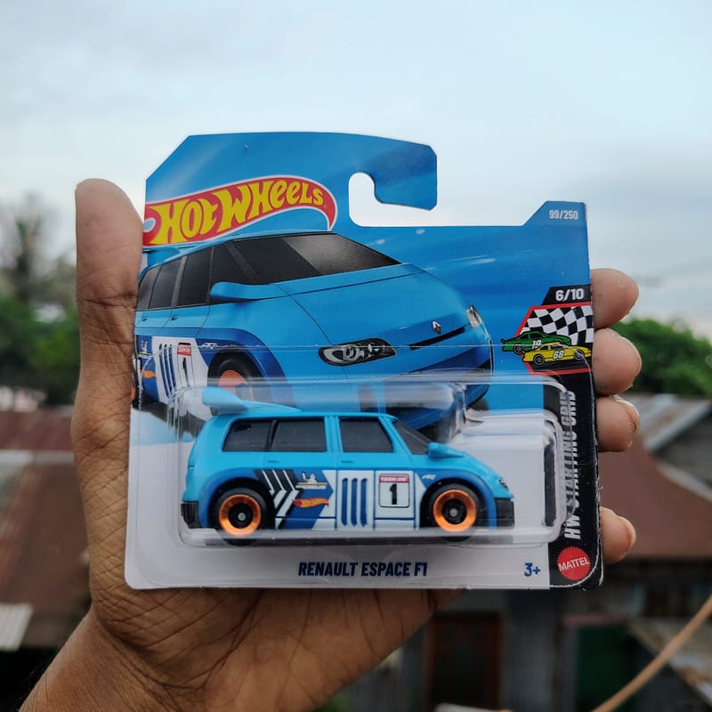 Hot Wheels 2026 Renault Espace F1 – HW Starting Grid 6/10 | 1:64 Diecast