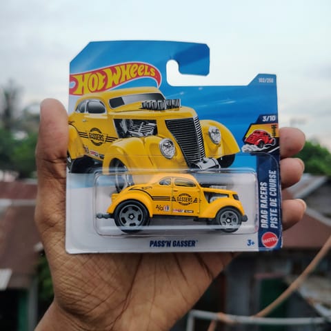 Hot Wheels Pass’n Gasser – Drag Racers 3/10 | 1:64 Diecast
