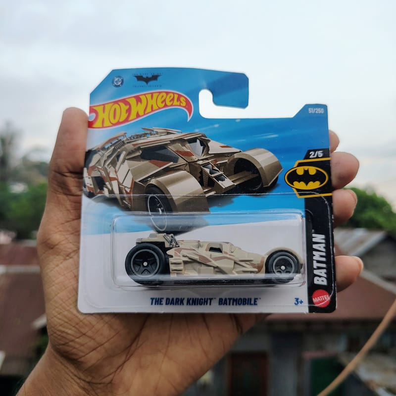 Hot Wheels The Dark Knight Batmobile – Batman | 1:64 Diecast