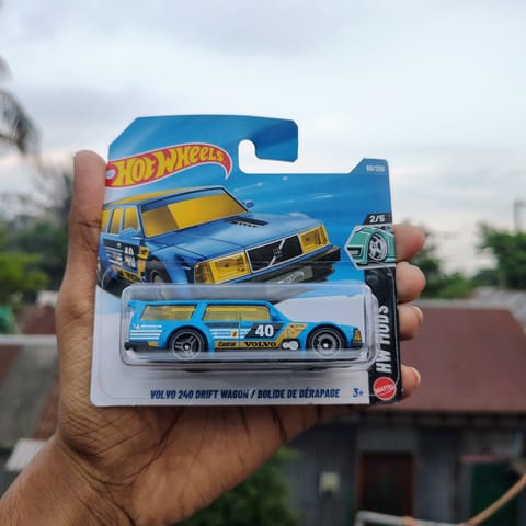 Hot Wheels Volvo 240 Drift Wagon – HW Wagons | 1:64 Diecast