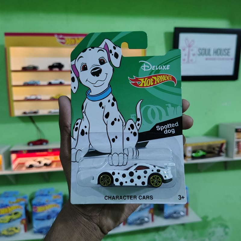 QHot Wheels 101 Dalmatians Spotted Dog Character Car – Chinese Version