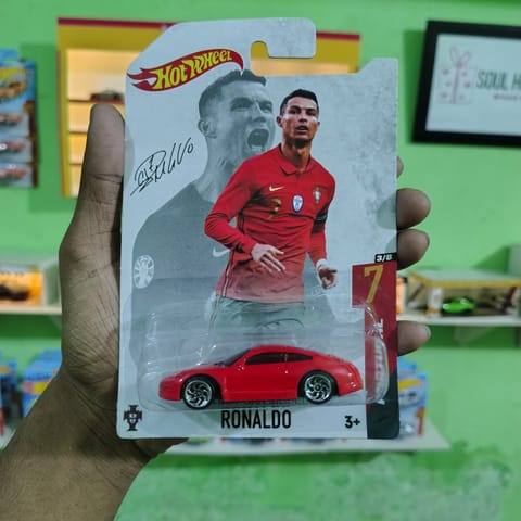 Ronaldo Edition Red Sports Car | 1:64 Diecast Car | Collectible Model