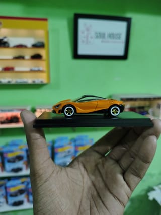 McLaren Speedtail Hot Wheels Chinese 1:64 Diecast Car | Collectible Model 2