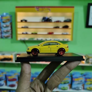 '17 Audi RS 6 Avant Chinese 1:64 Diecast Car | Yellow | Collectible Model 2