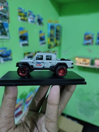 '20 Jeep Gladiator – Hot Wheels China – 1:64 Scale 2