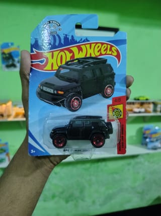 Toyota FJ Cruiser – Hot Wheels China – 1:64 Scale 3