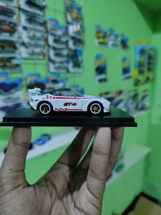 2023 Nissan Z GT4 Hot Wheels China 1:64 Scale Diecast Model Car 2