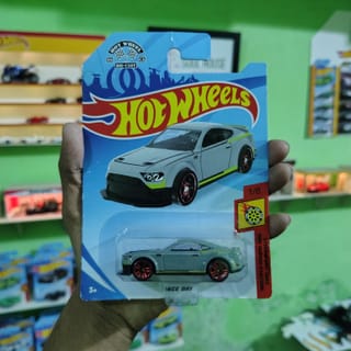 Ford Mustang GTD Chinese 1:64 Diecast Car | Silver | Collectible Model 3