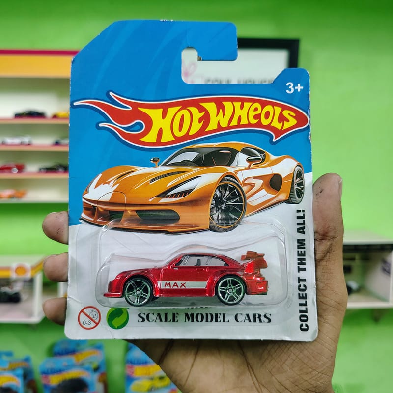 1:64 Red Sports Car – Alloy Die-Cast Model Car