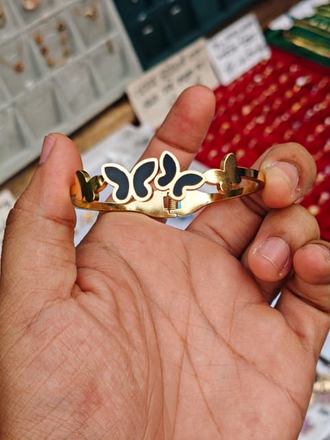Dual Butterfly Black Wing