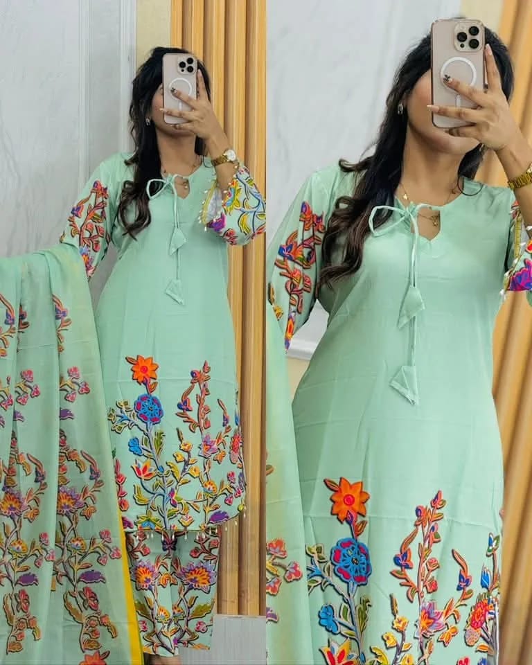পাকিস্তানি ইন্সপায়ার্ড থ্রি পিস